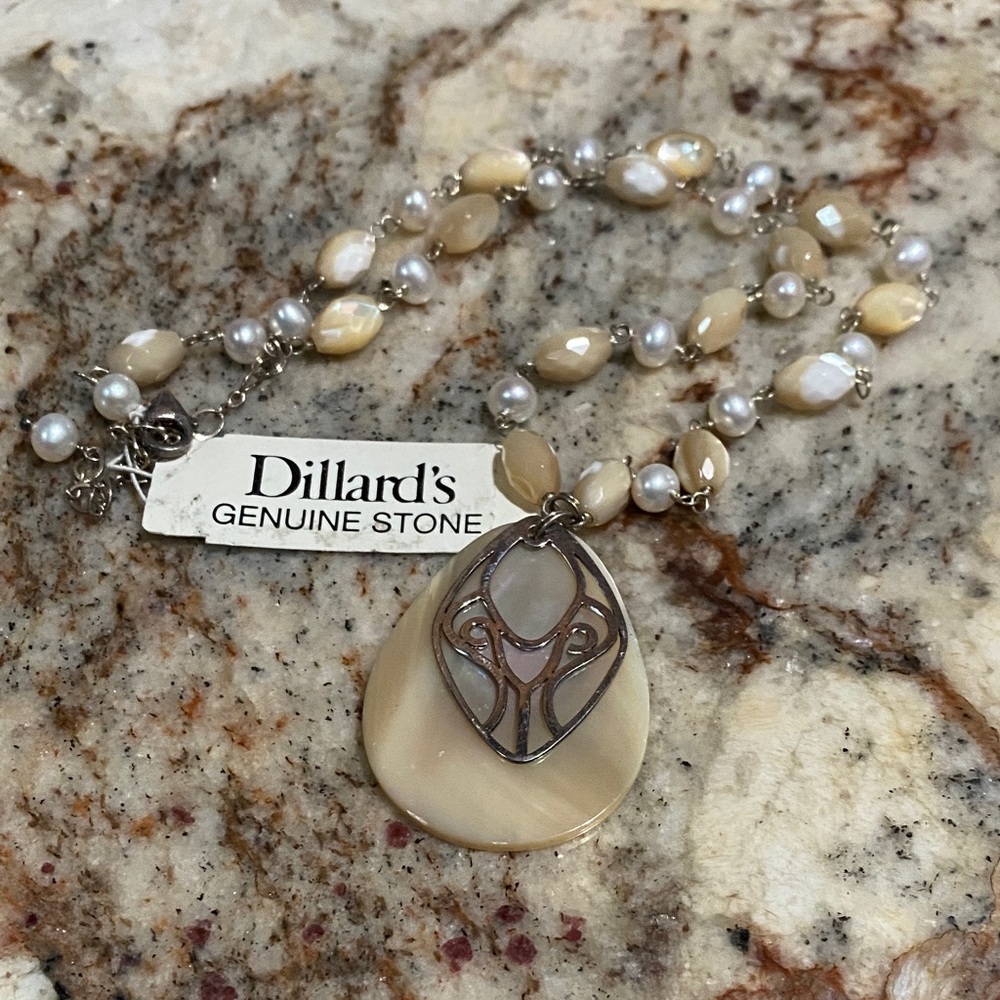 Genuine Stone Cream Necklace